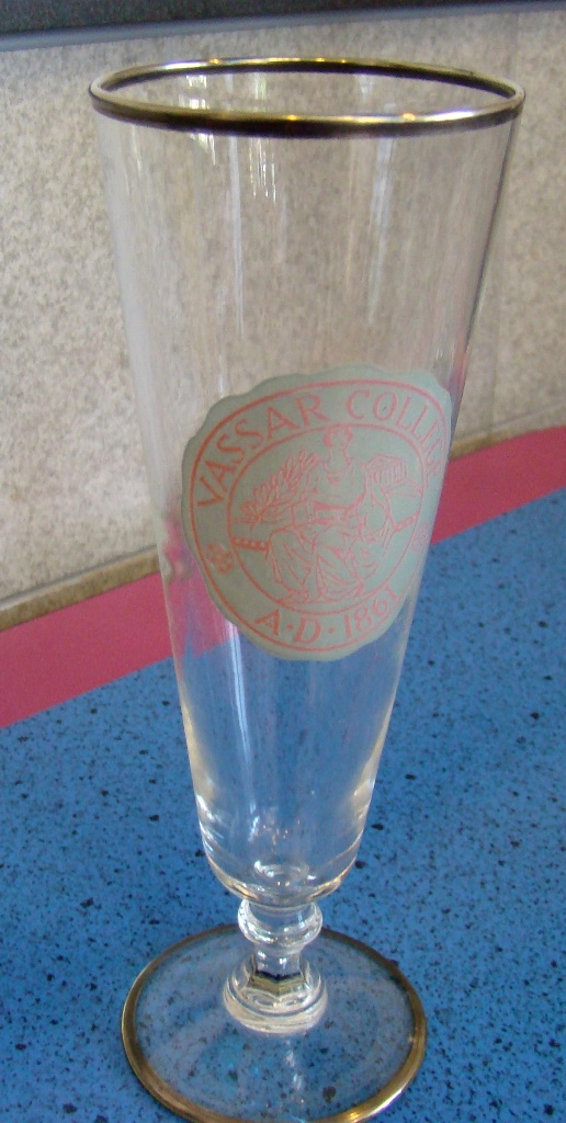 vass college glass collection (9)